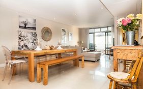 Luxury Ocean View 2 Bed Apartment 259 Eden On The Bay, Blouberg, Cape Town